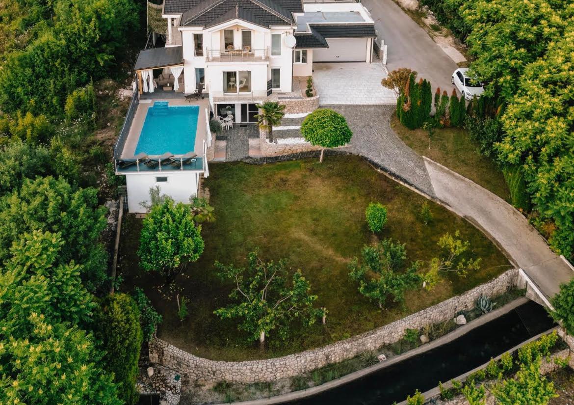 Ferienhaus Siroki Brijeg Ngoại thất bức ảnh